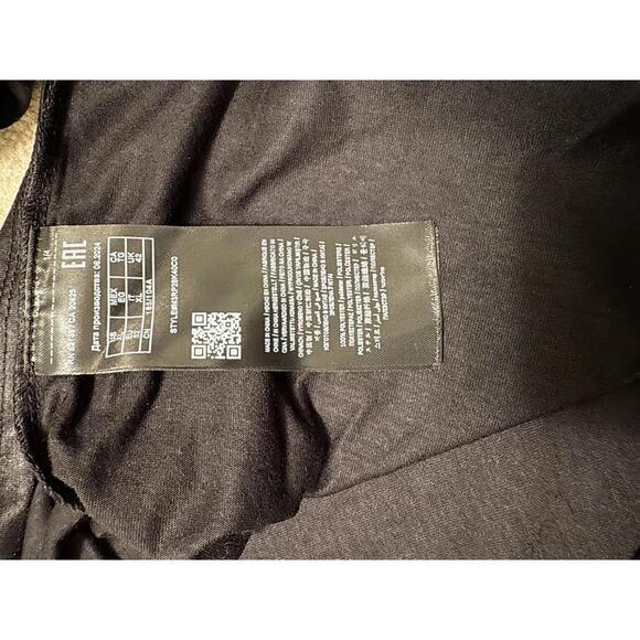 Guess SS Mason Yoke Vee Jet Black T-Shirt XL - Picture 4 of 5